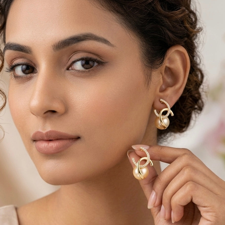 Gold Interlocking Loop Pearl Studs